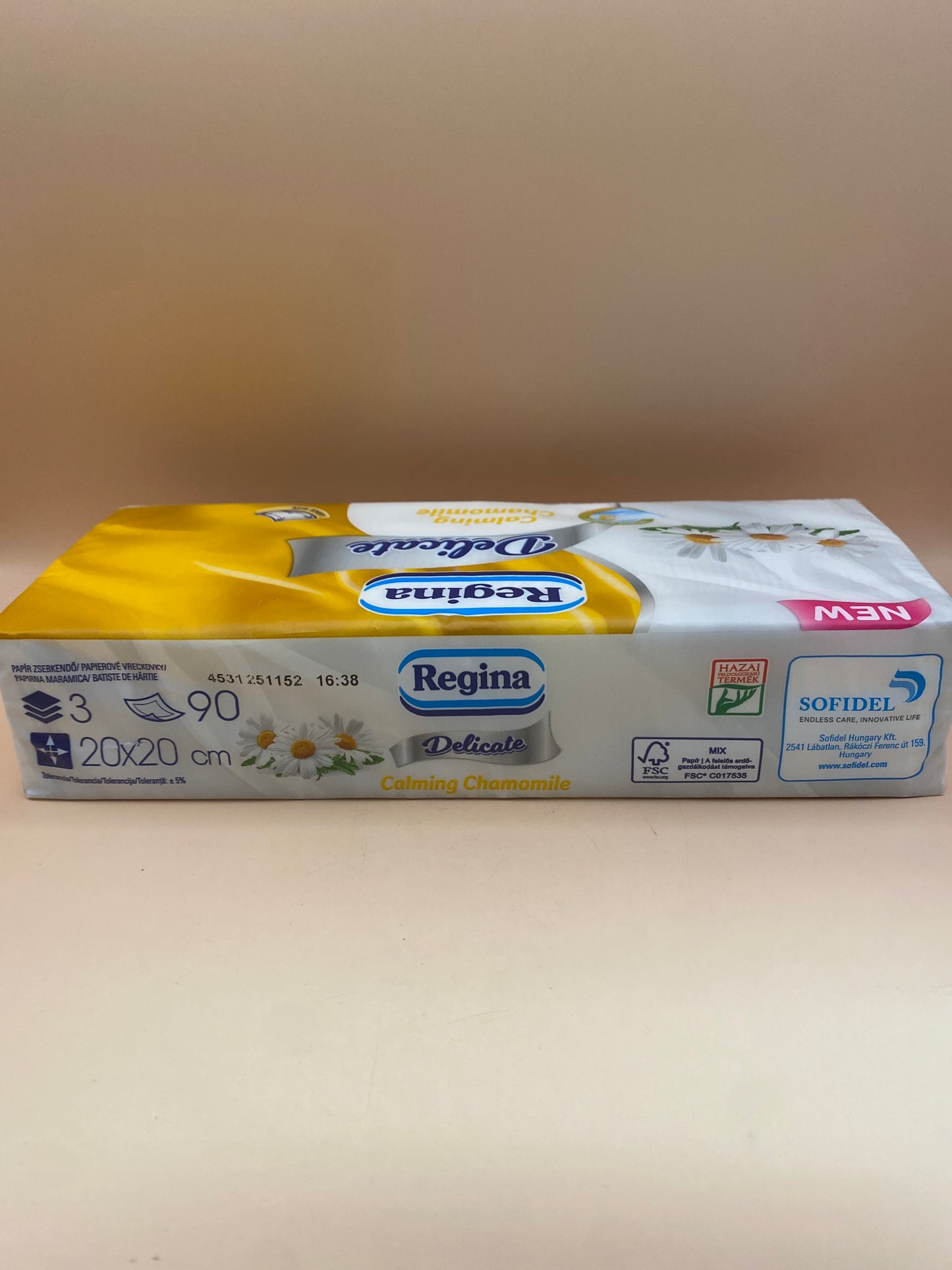 Regina Delicate papírzsebkendő Kamilla 3 rétegű 90 darab