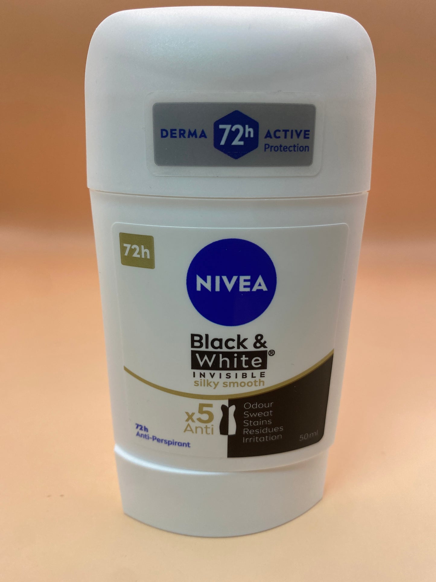 Nivea Black & White Silky smooth 50ml