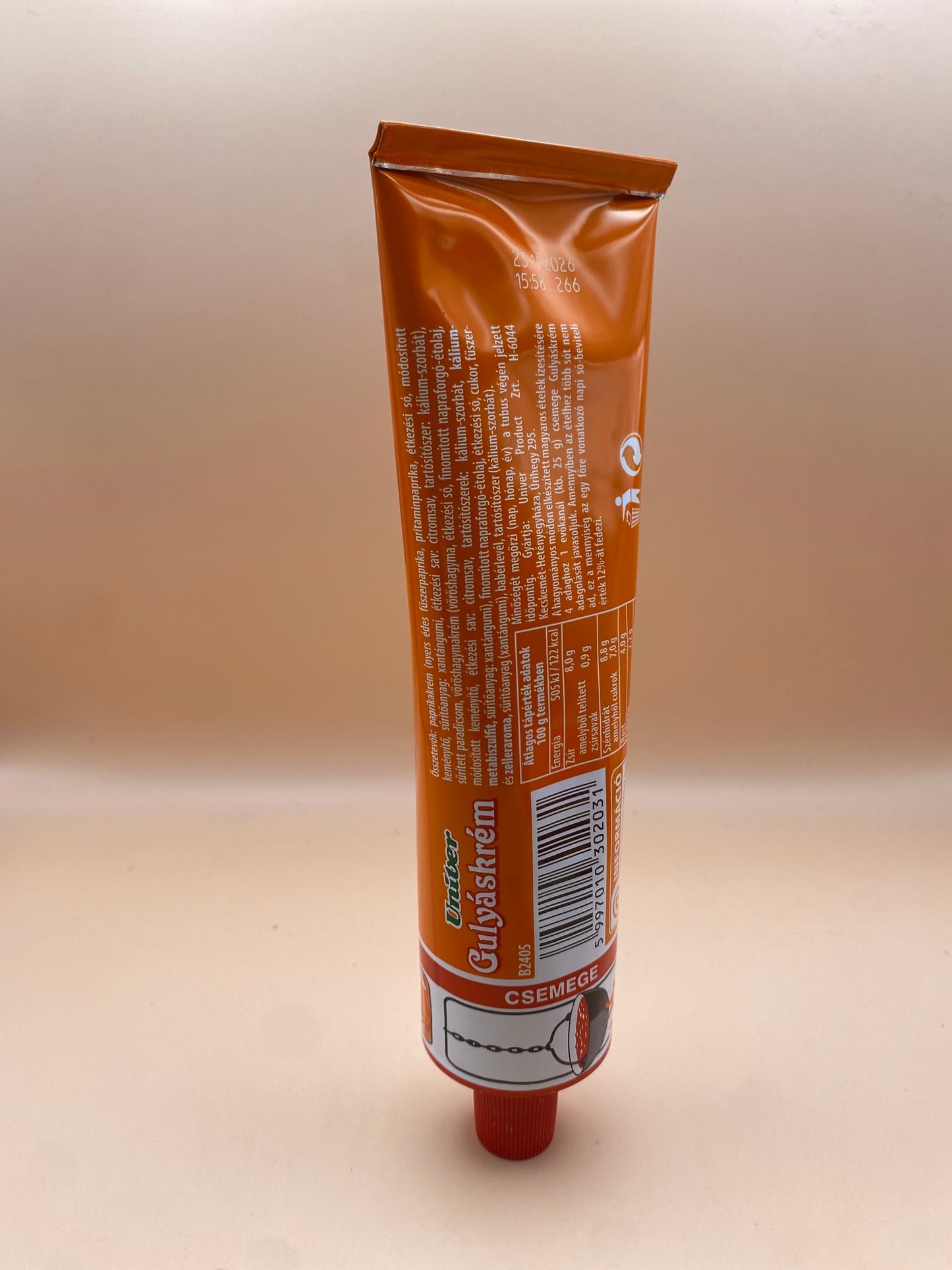 Univer Gulyáskrém 160g.         Csemege